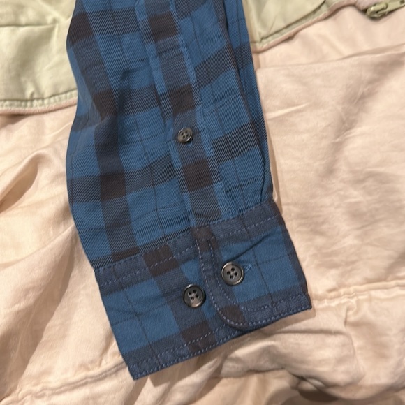 Filson Lightweight Alaskan Guide Shirt (Blue/Deep Brown) - Picture 5 of 8